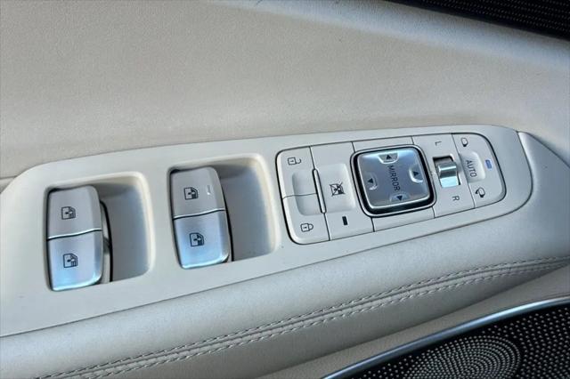 2022 Genesis G90 5.0 Ultimate RWD