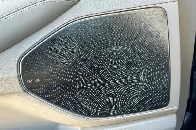 2022 Genesis G90 5.0 Ultimate RWD