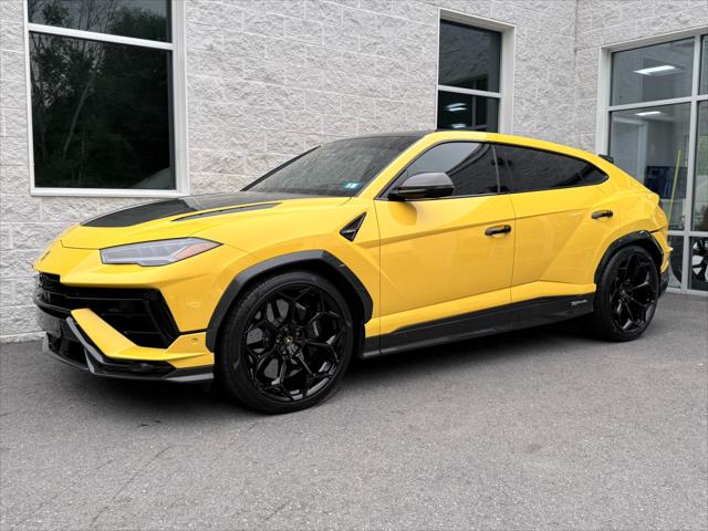 2023 Lamborghini Urus Performante
