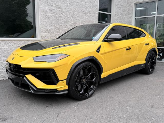 2023 Lamborghini Urus Performante