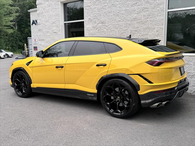 2023 Lamborghini Urus Performante