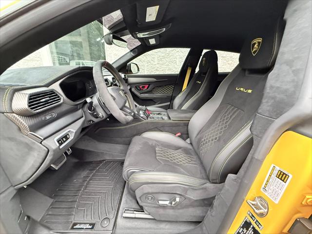 2023 Lamborghini Urus Performante