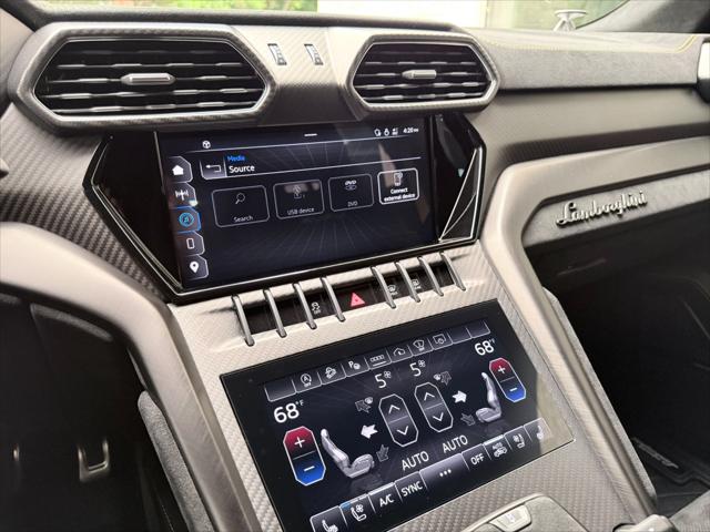 2023 Lamborghini Urus Performante
