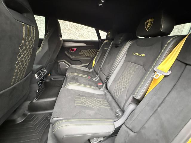 2023 Lamborghini Urus Performante