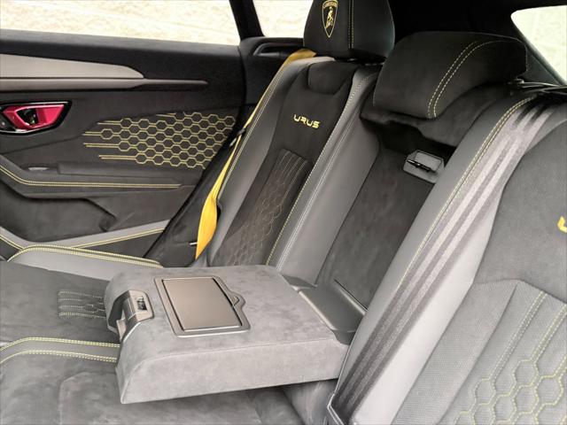 2023 Lamborghini Urus Performante