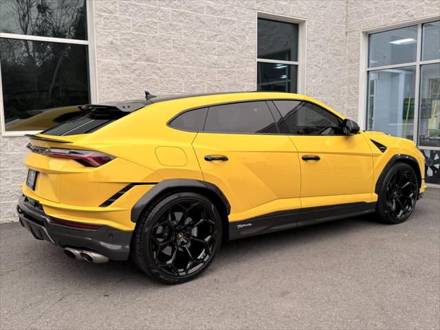 2023 Lamborghini Urus Performante