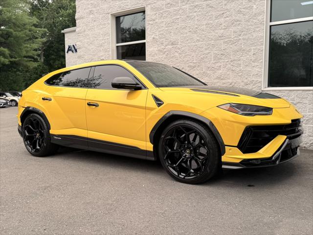2023 Lamborghini Urus Performante