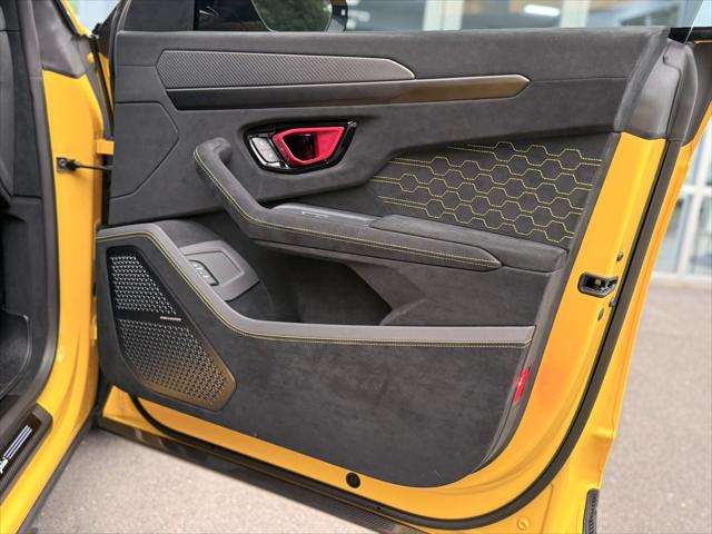 2023 Lamborghini Urus Performante