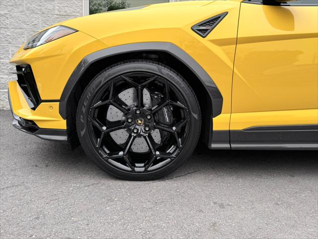 2023 Lamborghini Urus Performante