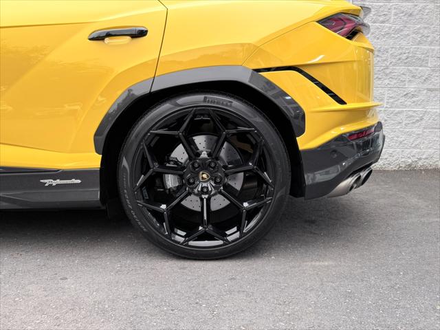 2023 Lamborghini Urus Performante