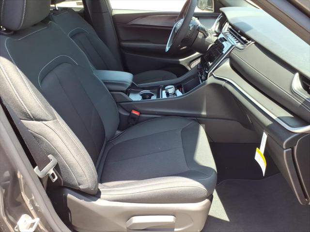 2026 Jeep Grand Cherokee GRAND CHEROKEE LAREDO 4X4