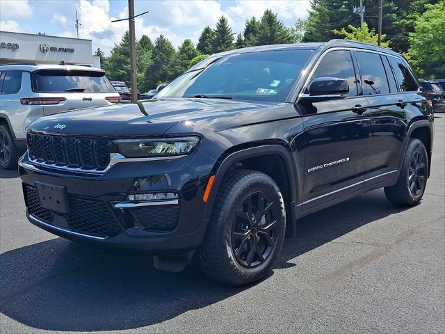2022 Jeep Grand Cherokee Limited 4x4 2022 Jeep Grand Cherokee Limited 4x4
