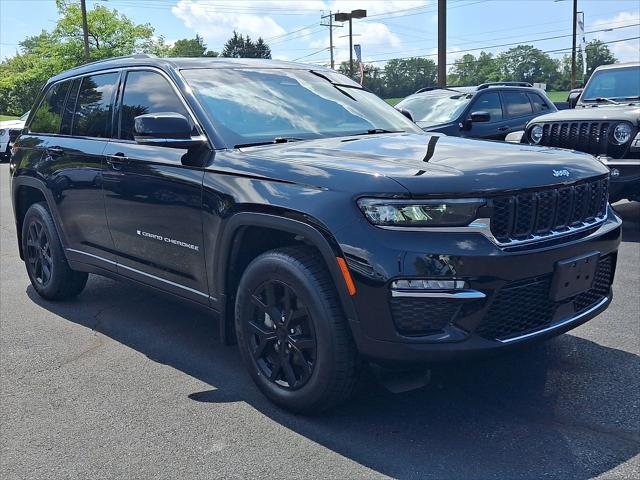2022 Jeep Grand Cherokee Limited 4x4 2022 Jeep Grand Cherokee Limited 4x4