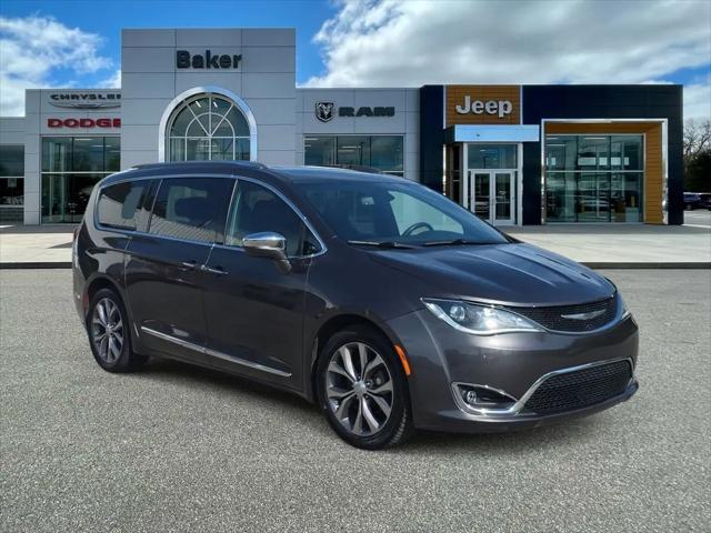 2020 Chrysler Pacifica 35th Anniversary Limited for sale in Lowell, MI