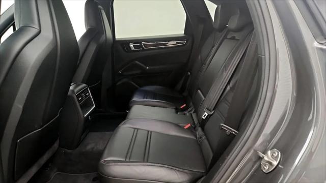 2021 Porsche Cayenne Cayenne