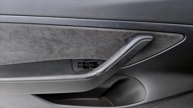 2021 Tesla Model 3 Standard Range Plus Rear-Wheel Drive