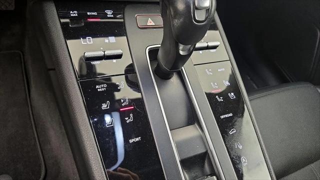 2023 Porsche Macan T