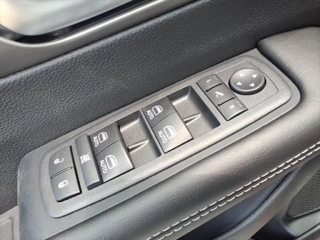 2027 Chrysler Pacifica Limited AWD