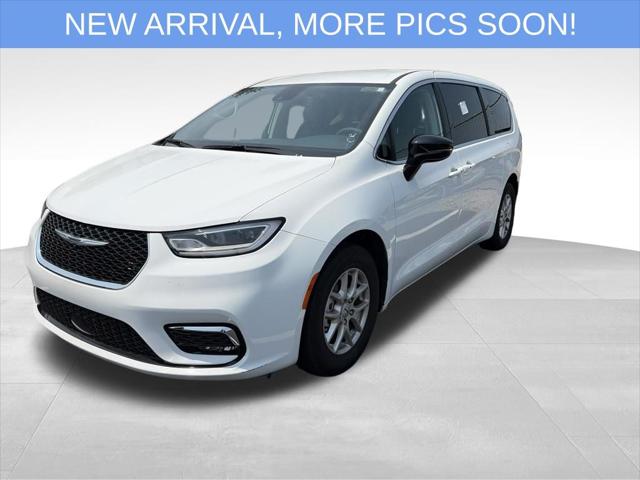 2024 Chrysler Pacifica Touring L for sale near Celina, OH