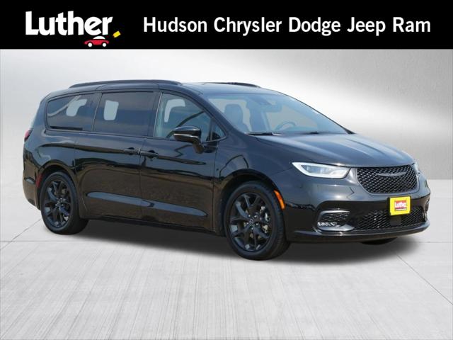 2025 Chrysler Pacifica Limited for sale in Hudson, WI