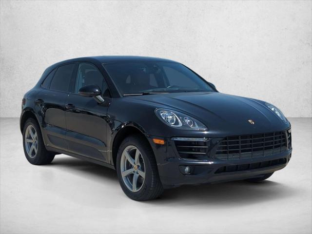 2017 Porsche Macan Unknown