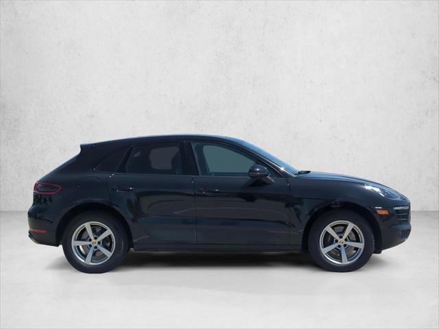2017 Porsche Macan Unknown