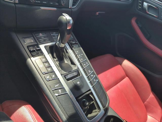 2017 Porsche Macan Unknown