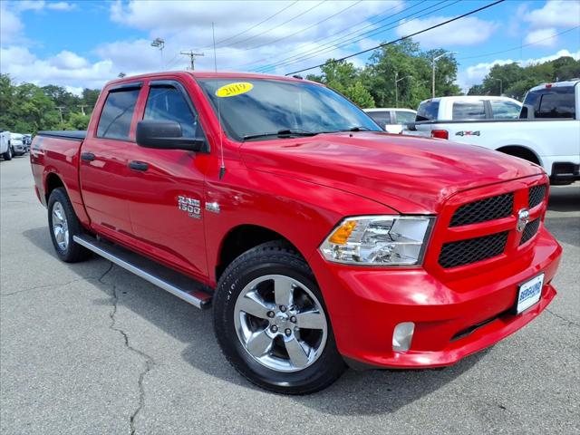 2019 RAM 1500 Classic Express Crew Cab 4x4 57 Box 2019 RAM 1500 Classic Express Crew Cab 4x4 57 Box
