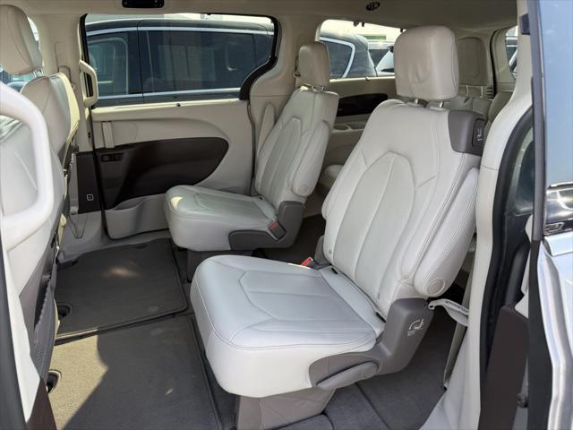 2021 Chrysler Pacifica Touring L AWD