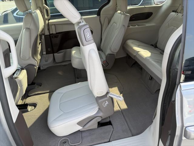2021 Chrysler Pacifica Touring L AWD