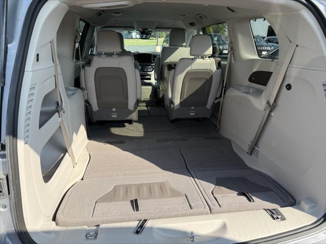 2021 Chrysler Pacifica Touring L AWD