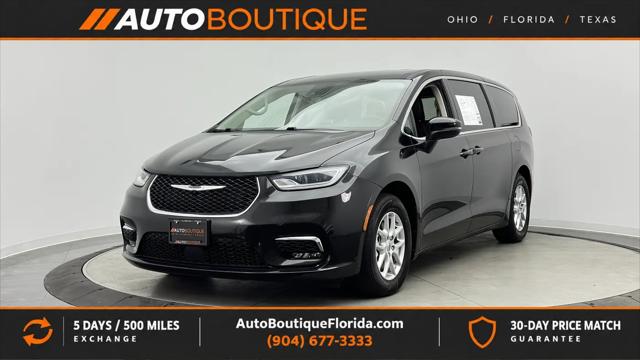 2023 Chrysler Pacifica Touring L for sale in Jacksonville, FL