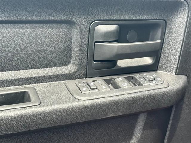 2026 Ram 2500 Black Express Crew Cab 4x4 64 Box