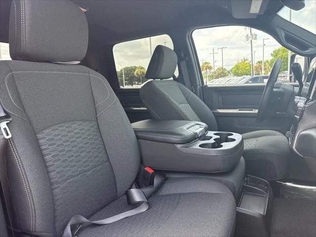 2026 Ram 2500 Black Express Crew Cab 4x4 64 Box