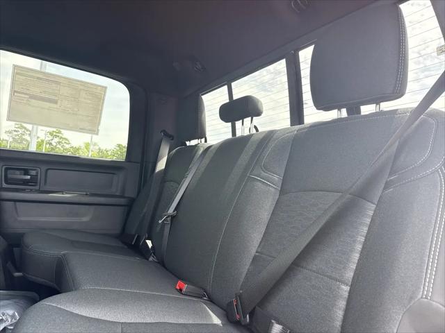 2026 Ram 2500 Black Express Crew Cab 4x4 64 Box