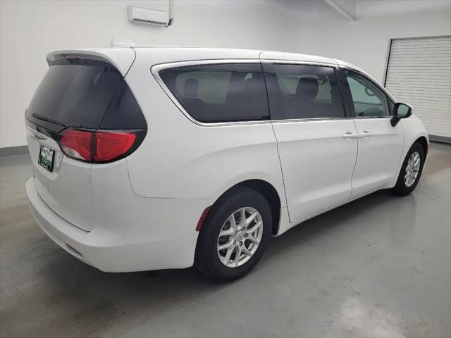 2017 Chrysler Pacifica LX