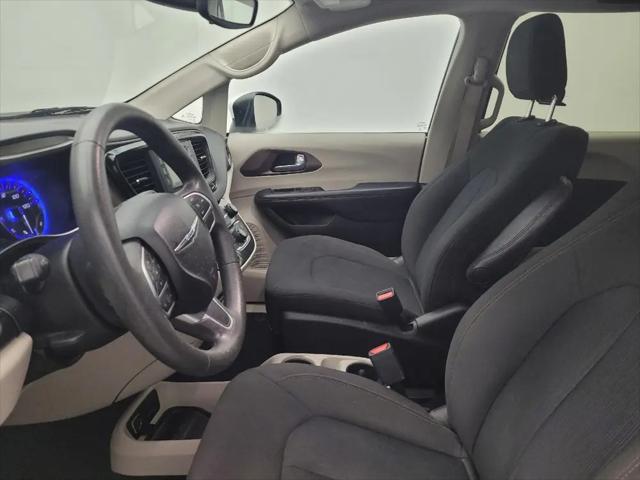 2017 Chrysler Pacifica LX