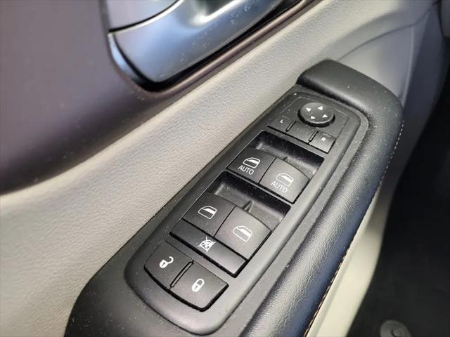 2017 Chrysler Pacifica LX
