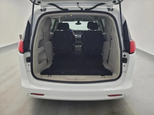 2017 Chrysler Pacifica LX