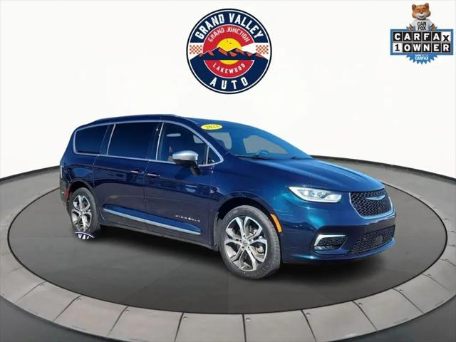 2023 Chrysler Pacifica Pinnacle AWD for sale in Lakewood, CO