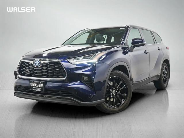 2023 Toyota Highlander Hybrid Limited for sale in South St Paul, MN