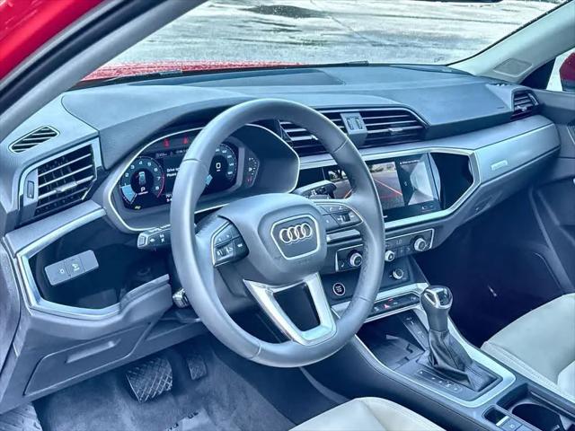 2025 Audi Q3 Premium 45 TFSI S line quattro Tiptronic