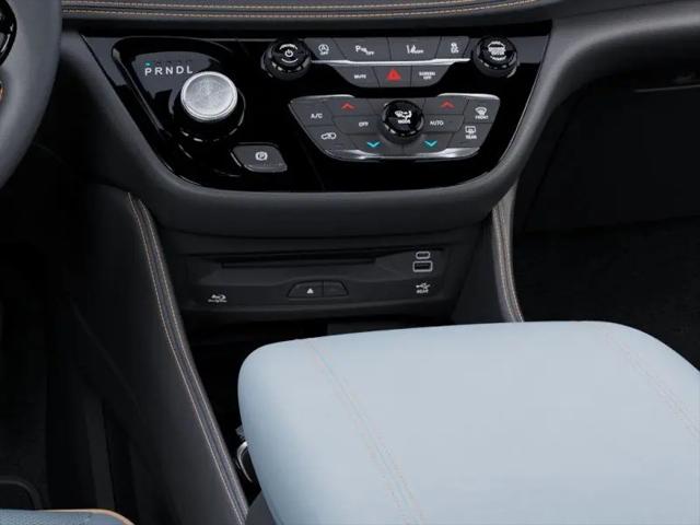 2027 Chrysler Pacifica Pinnacle