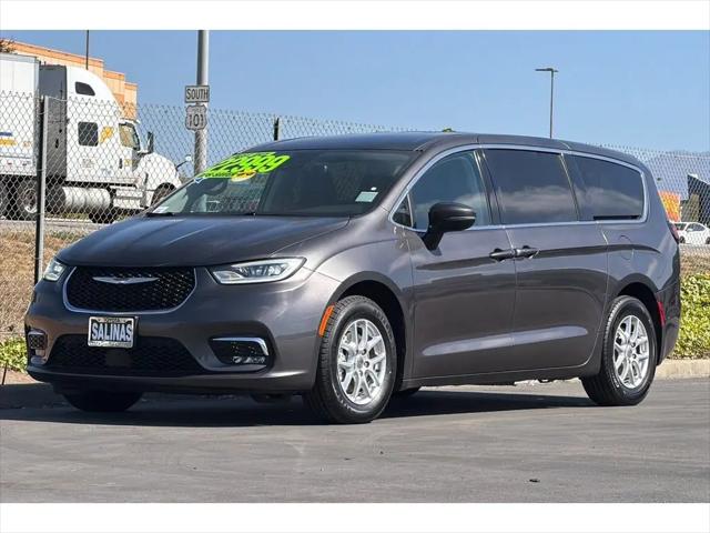 2023 Chrysler Pacifica Touring L