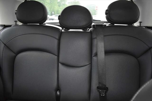 2023 MINI Hardtop Cooper
