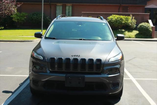 2017 Jeep Cherokee Altitude for sale in Lynnwood, WA