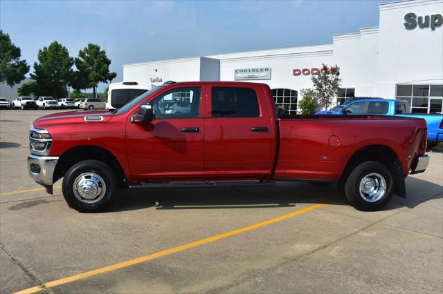 2026 Ram 3500 Tradesman Crew Cab 4x4 8 Box