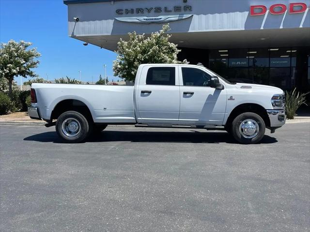 2026 Ram 3500 Tradesman Crew Cab 4x4 8 Box