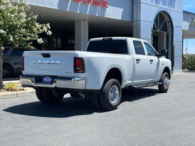 2026 Ram 3500 Tradesman Crew Cab 4x4 8 Box