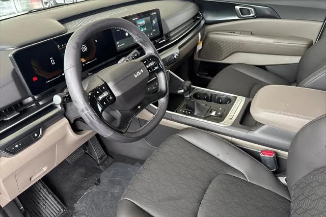 2027 Kia Carnival LXS